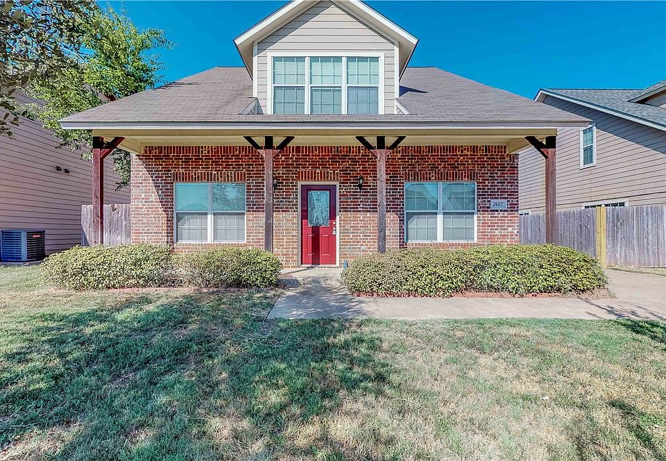 1st image of 2487 Horse Shoe Dr