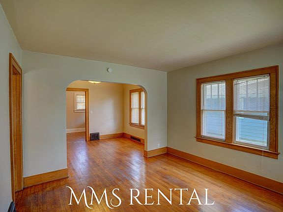 5th image of 628 Saint Clair Ave