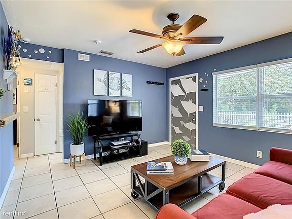 5th image of 4937 28th Ave S