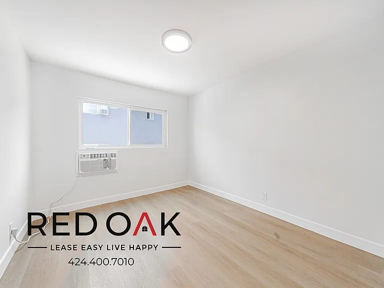 3401 Club Dr #2 — Photo 9
