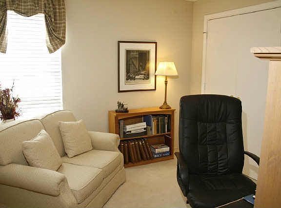 4th image of 4505 Fargo Dr