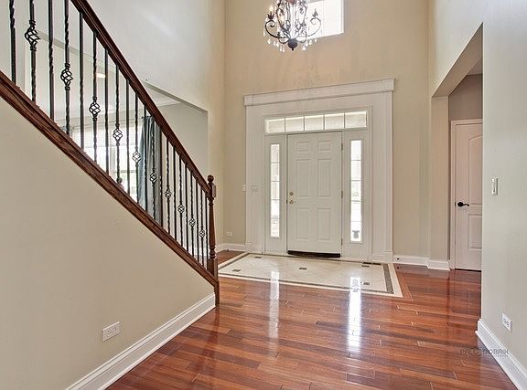 4th image of 1713 N Woods Way