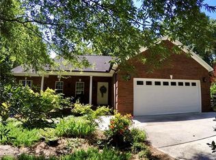 35 Forest Cir, Maiden, NC 28650