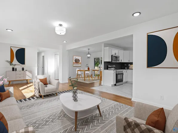 2209 Laverne Dr NW, Huntsville, AL 35810