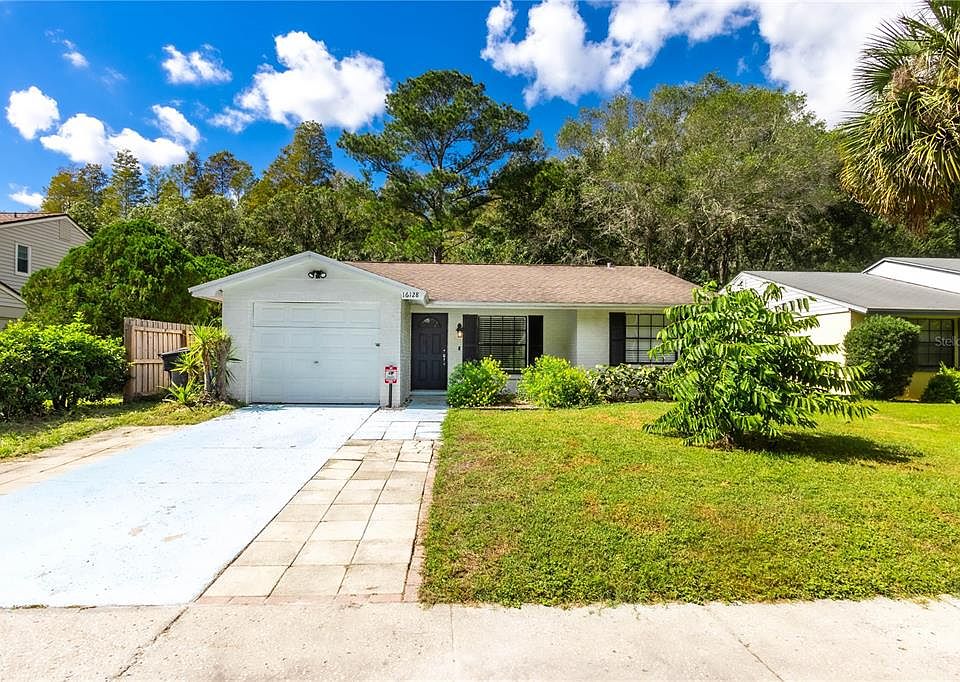 1st image of 16128 MANORWOOD CIRCLE