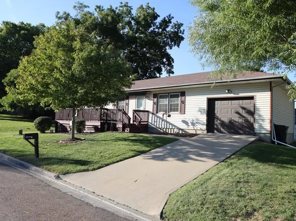 302 SE 10th Street Ter, Concordia, MO 64020