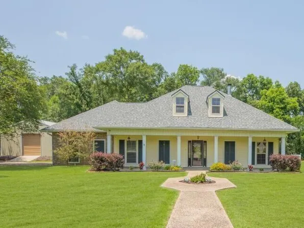 203 Lexington Pkwy, Carencro, LA 70520