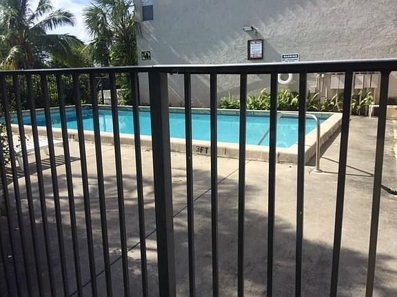 2nd image of 4317 Coral Springs Dr
