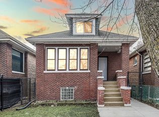 812 S Kilbourn Ave, Chicago, IL 60624