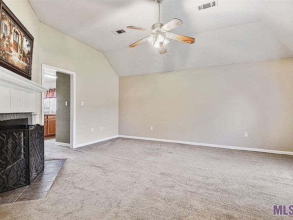 4th image of 1007 E Northwood St