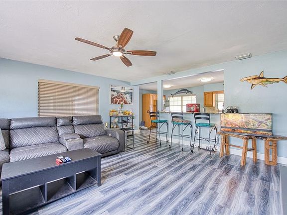 5th image of 4250 81ST AVENUE N