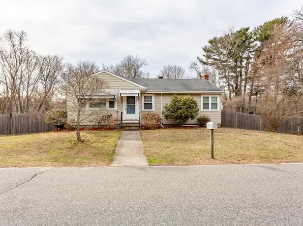 19 Kingston St, Dartmouth, MA 02747