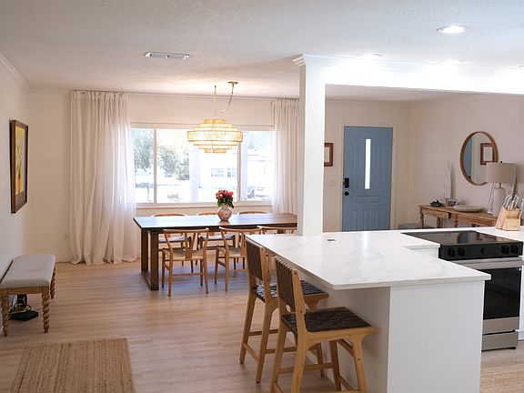 5th image of 1338 Emily Ct