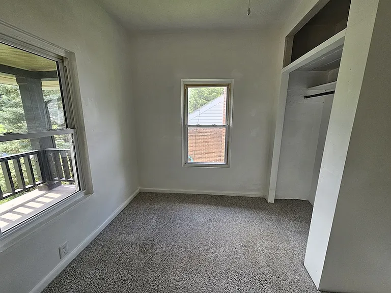 79 Home St — Photo 16
