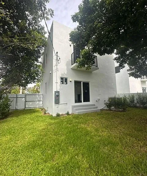 532 NW 17th Ave — Photo 17