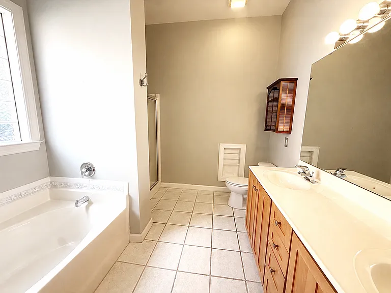 4906 Shaftesbury Pl — Photo 6