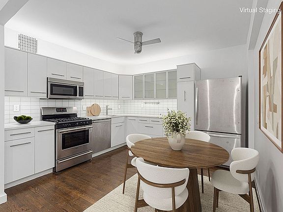 3rd image of 438 W 47th St APT 4A