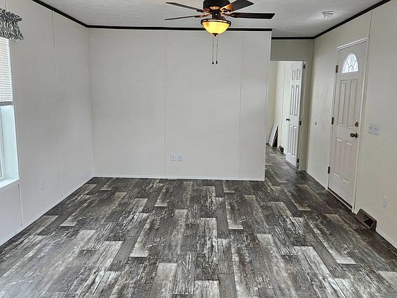 5th image of 74 Fair Acres Cir