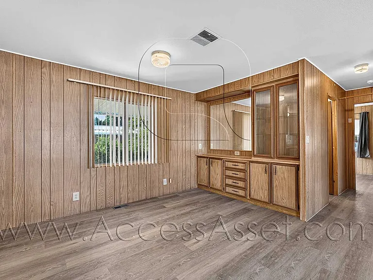 16450 Monterey St — Photo 13