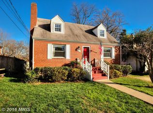 2801 Marshall St, Falls Church, VA 22042