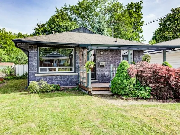 173 Glen Rd, Kitchener, ON N2M 3G3