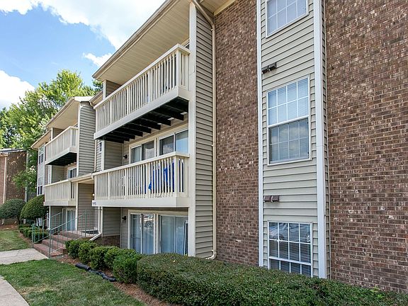 4th image of 1610D Arlyn Cir