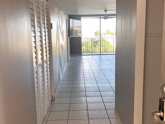 4th image of 7601 Byron Ave APT 5B