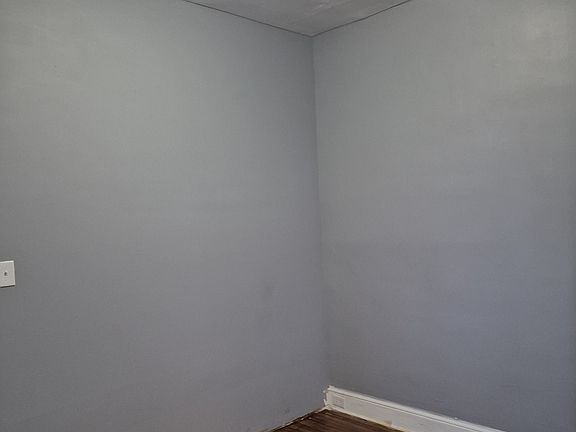 3rd image of 469 1/2 N Hamilton Ave #1