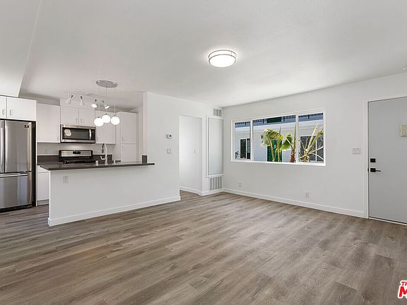 4th image of 6736 Woodley Ave APT 23
