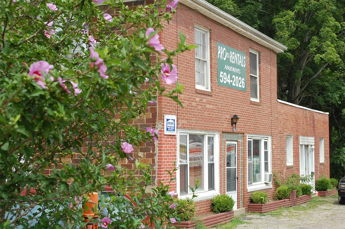Building Photo - 465 Richland Ave #D