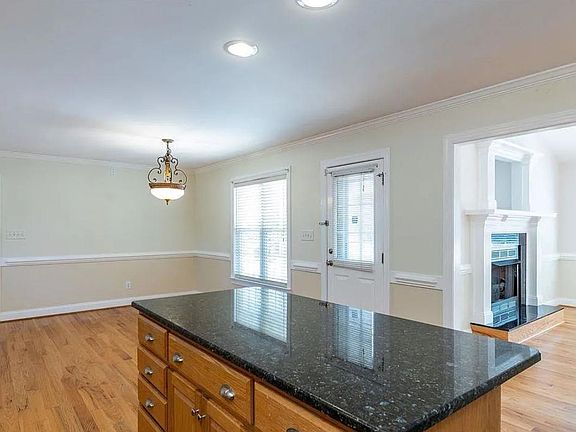 2nd image of 4230 Sunnydell Dr