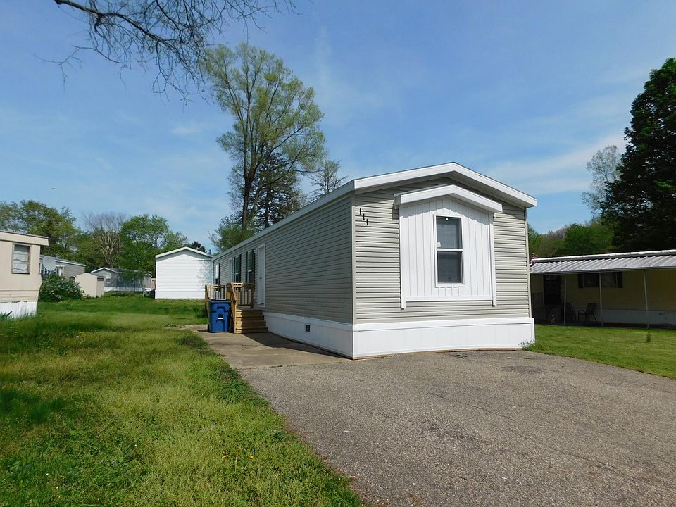 1st image of 111 Pepper Ln