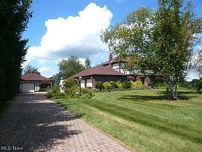 1st image of 9150 Fox Hollow Dr