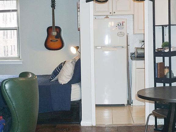4th image of 340 E 80th St APT 8L