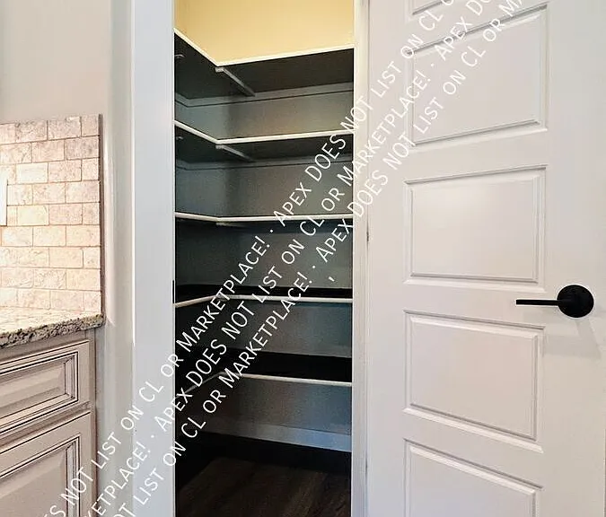 1354 E Argence St — Photo 6