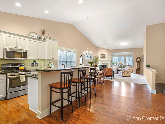 2nd image of 2496 Highridge Hills Ln SE #84