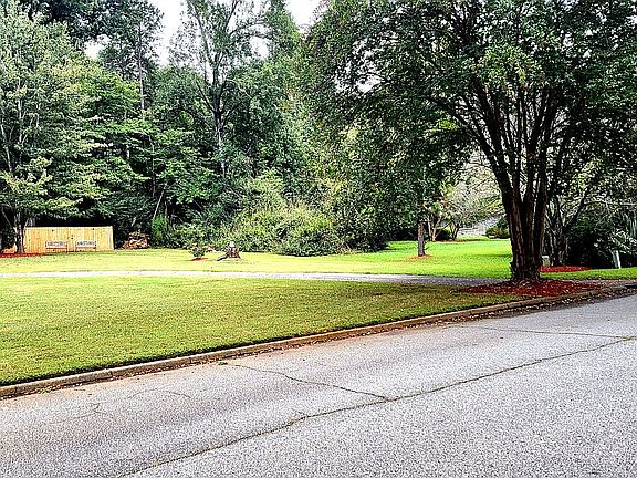 4th image of 50 Woodwind Dr