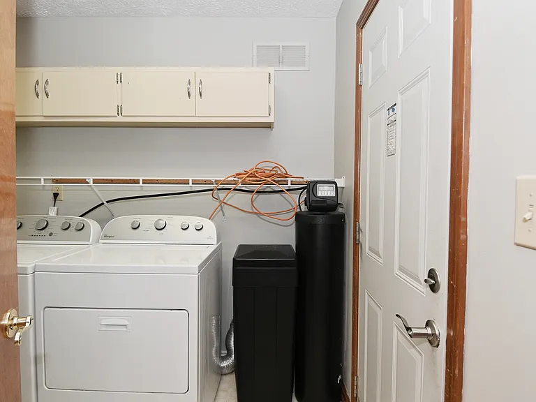 7837 Almond Dr — Photo 35