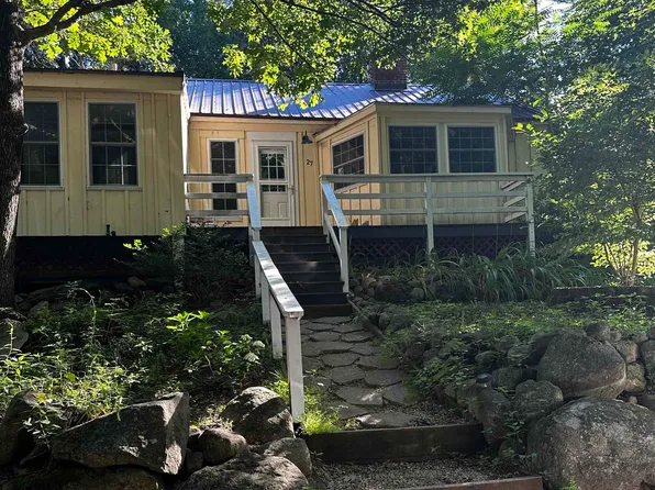 Smith Pond Road, Raymond, NH 03077