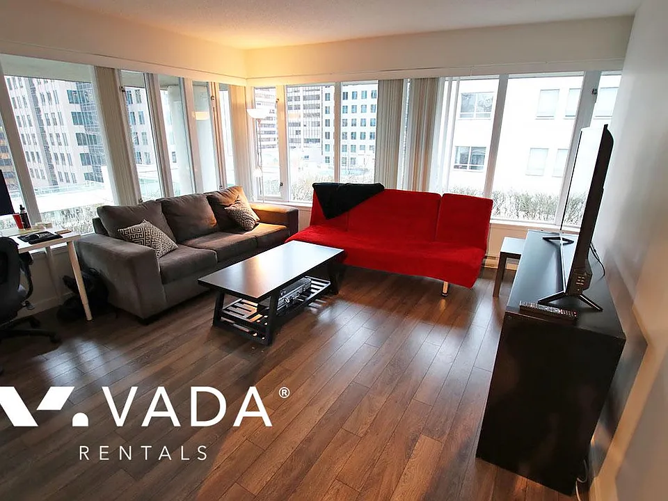 610 Granville St #513
