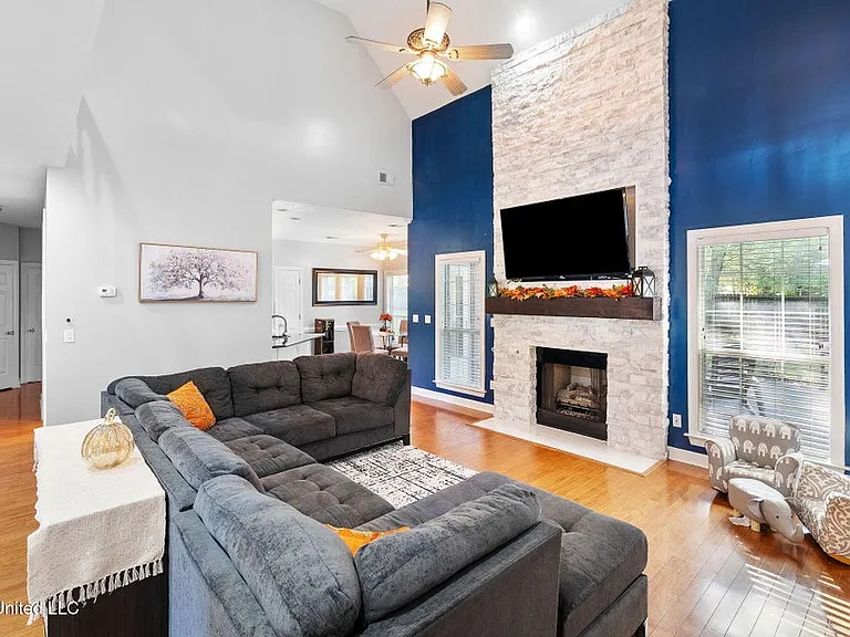 2535 Appleton Dr — Photo 9