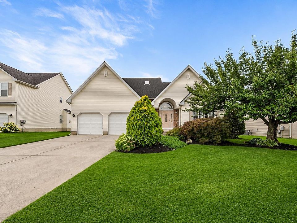 1st image of 43 Donegal Ln