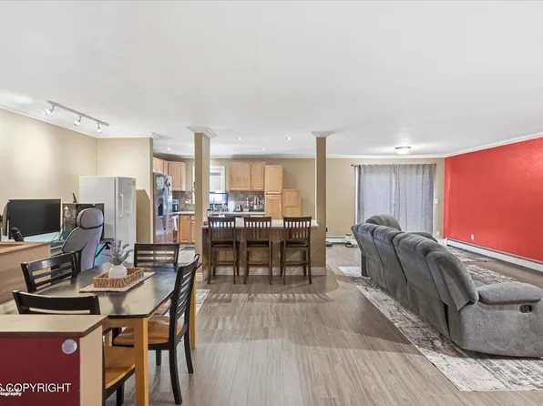 7803 Raymar Cir, Anchorage, AK 99518