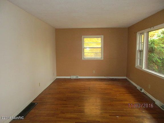 5th image of 2617 Vista Lake Dr