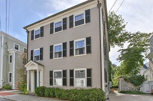 1st image of 22 Beck St