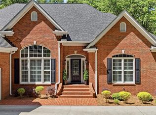 153 York Pl, Calhoun, GA 30701