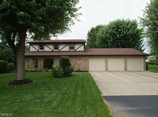 7447 Ashburton Cir NW, North Canton, OH 44720