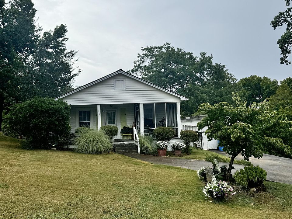 1st image of 101 Fern Ave