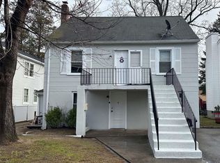 26 Kirkwood Rd, Port Washington, NY 11050