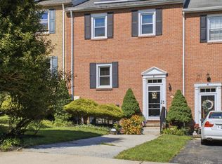 6 Carriage Walk Ct, Baltimore, MD 21234